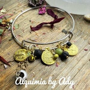 Alquimia Mixed Metal Charm gemstones Bracelet
